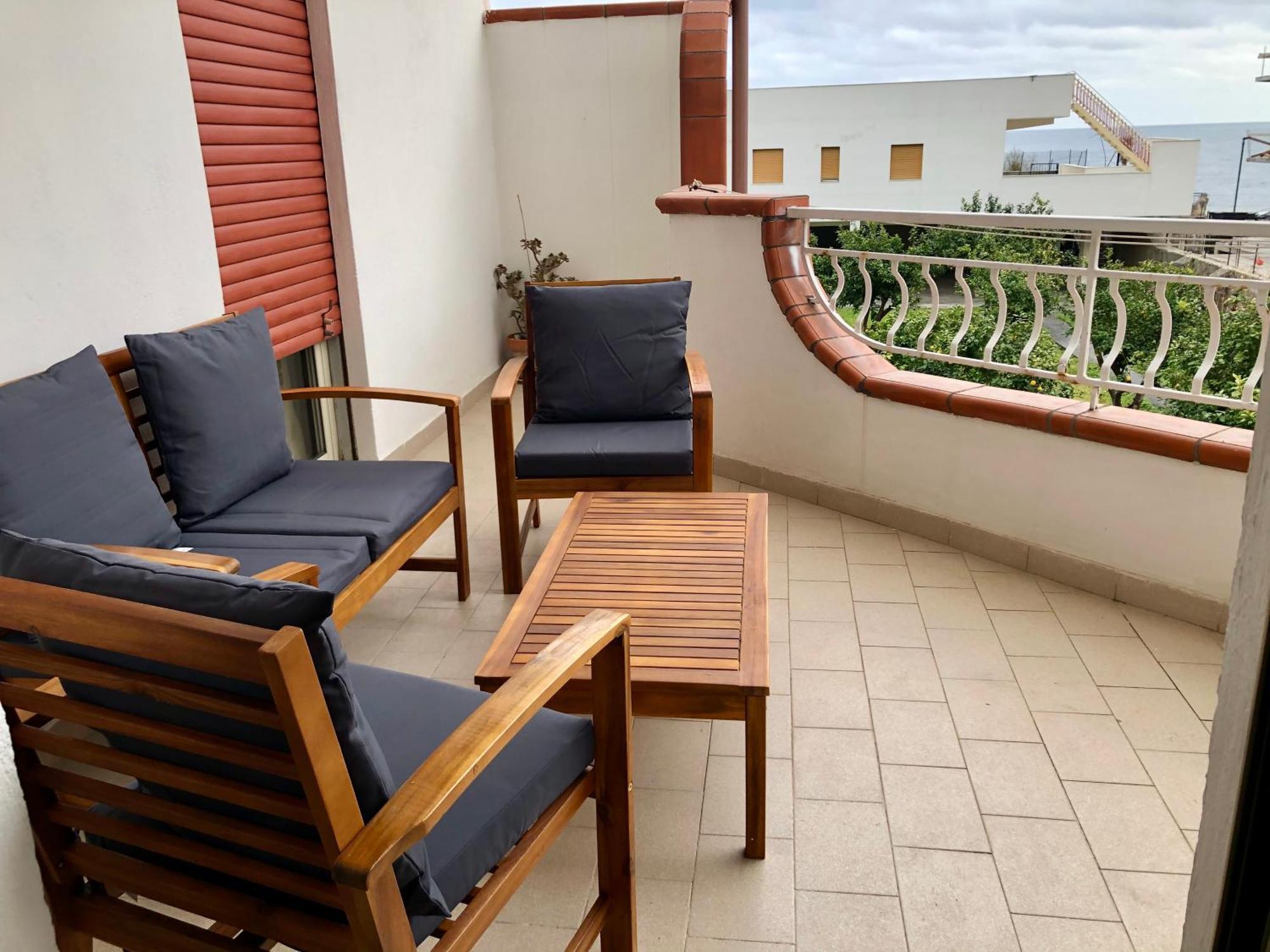 Bed and Breakfast La Zagara Furci Siculo Esterno foto