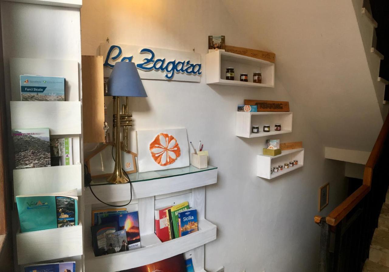 Bed and Breakfast La Zagara Furci Siculo Esterno foto